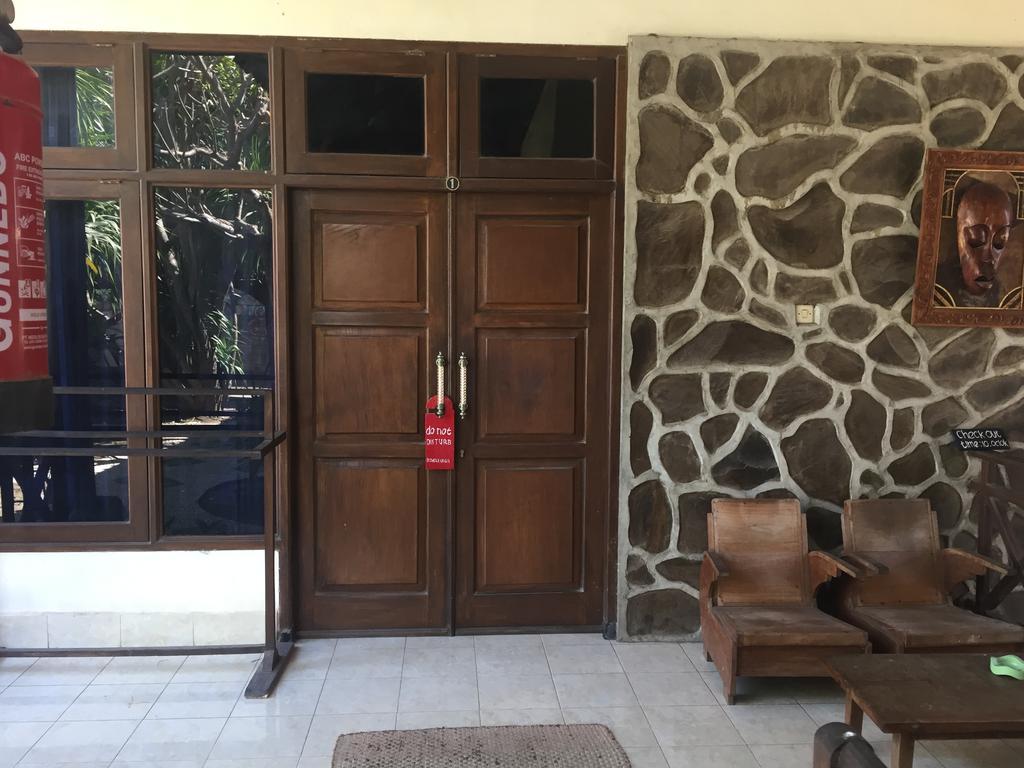 Rumah Saga Гили Траванган Экстерьер фото